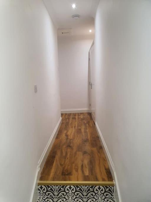 Beautiful Room In Lovely Flat London Luaran gambar