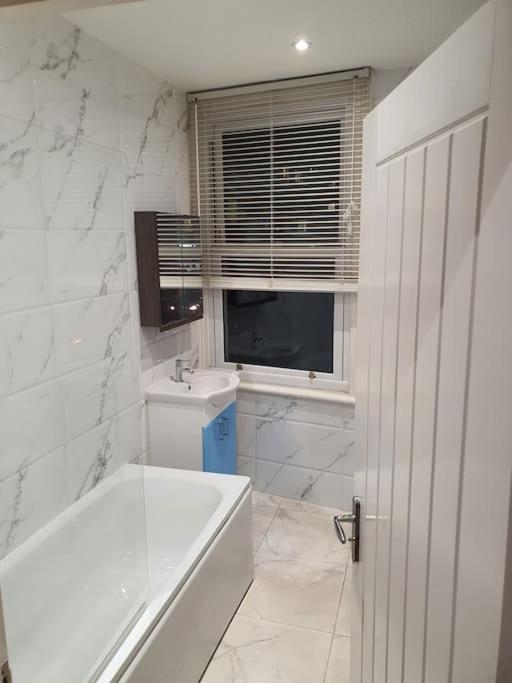 Beautiful Room In Lovely Flat London Luaran gambar
