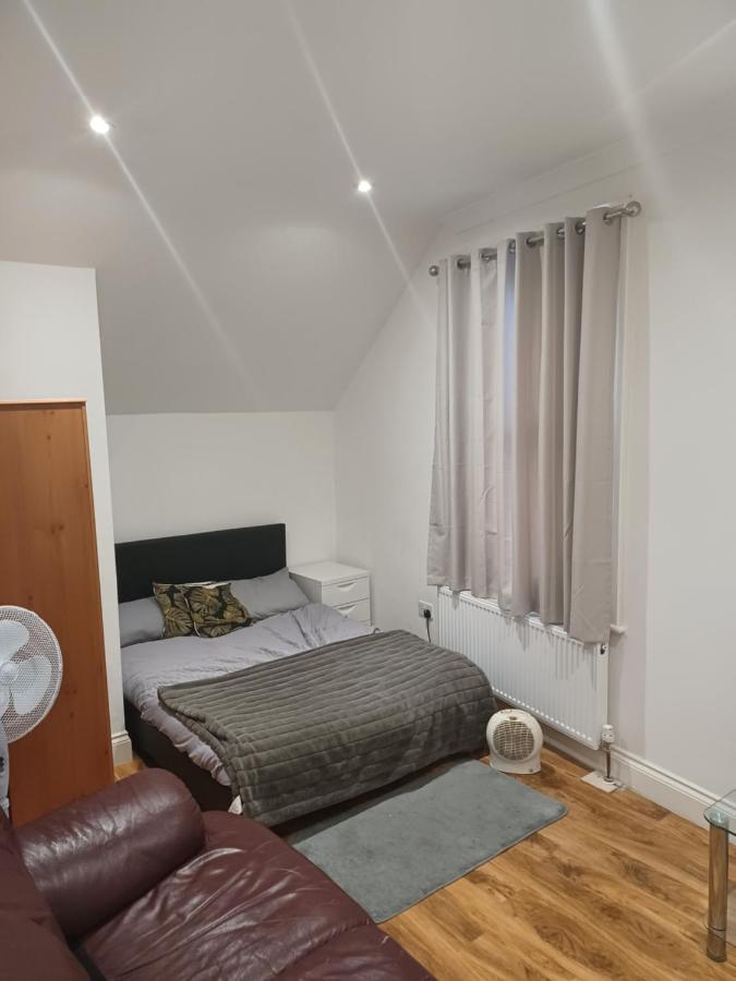 Beautiful Room In Lovely Flat London Luaran gambar