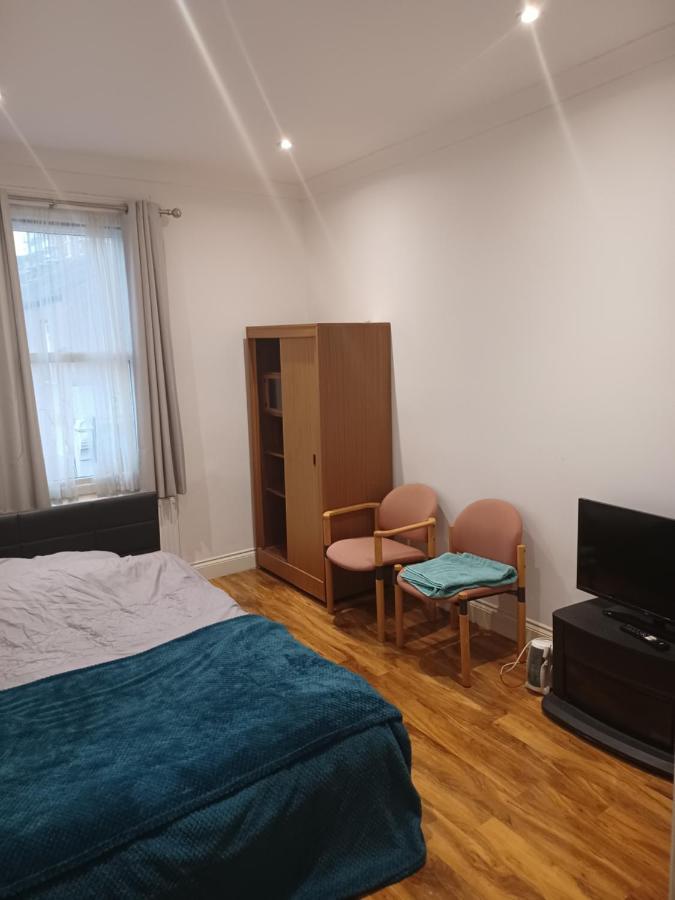 Beautiful Room In Lovely Flat London Luaran gambar